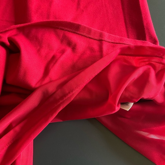 NWT Alice & Olivia Dorinda Red Off The Shoulder Midi Dress - Picture 14 of 16